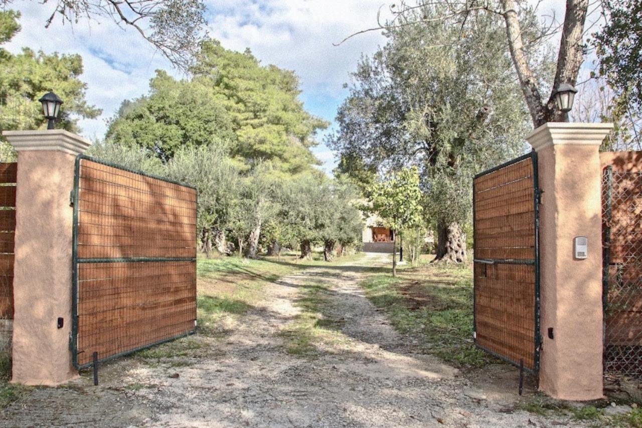 Ktima Loumoumba, Private Villa Gouvia Bagian luar foto